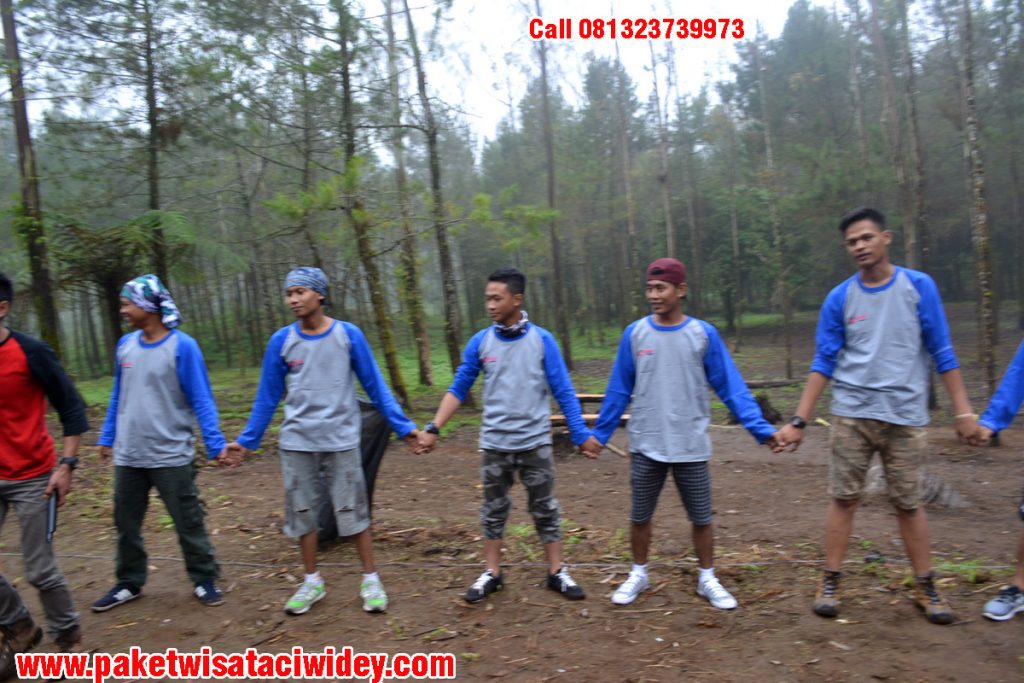 Paket wisata bandung 4 hari 3 malam dari grobogan